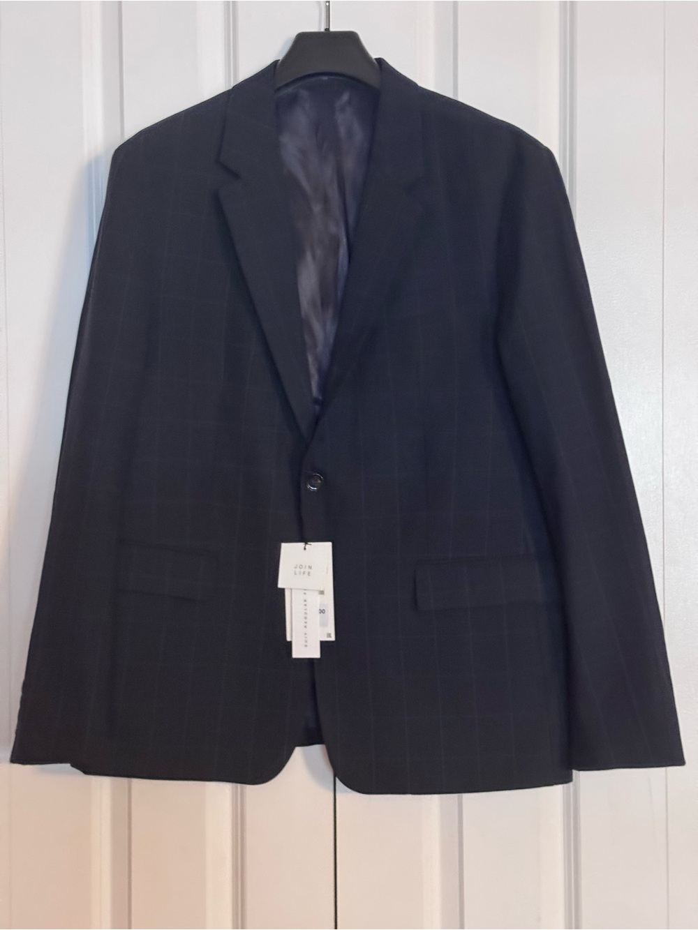 Zara Men's dark blue check suit jacket 2
Buttons Size 54 - Picture 13 of 13